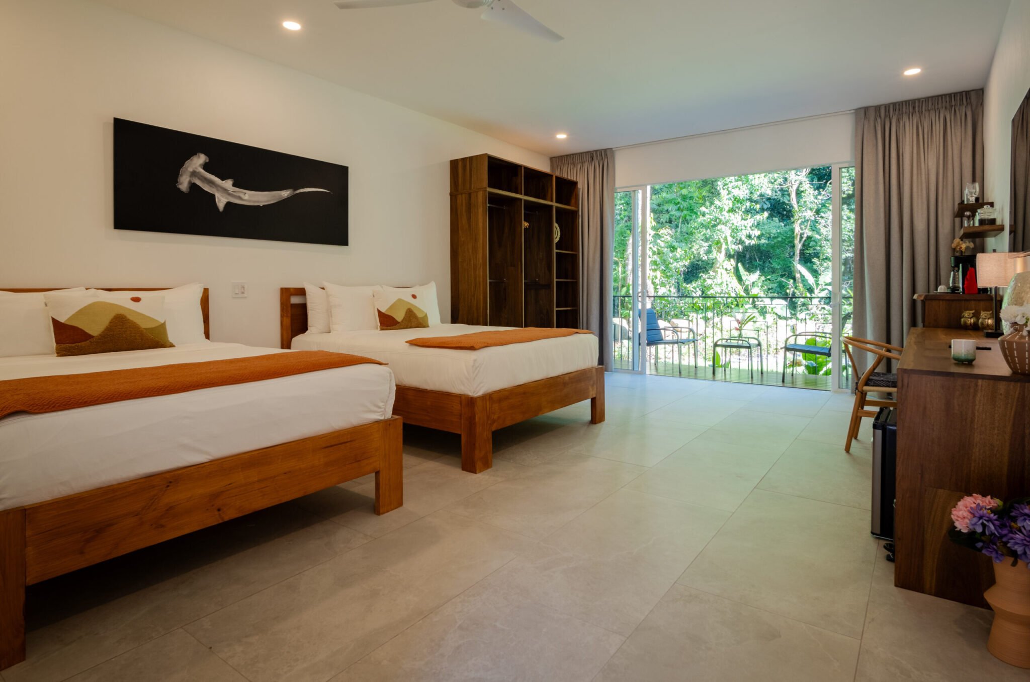 20250123_Yulian_OM1_Photo_CR_SouthPacific_Ojochal_Bloom_CRC_OjochalGarden_38258-HDR